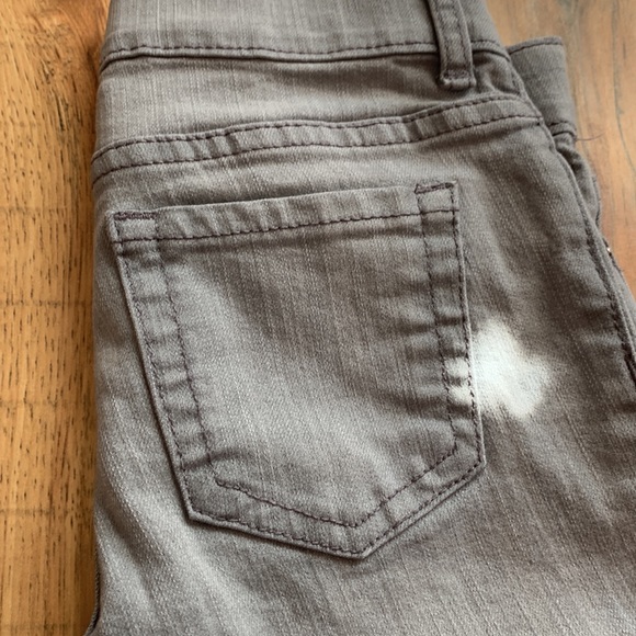 COPY - Children’s Place light grey super skinny jeans 8 NWOT - Picture 3 of 8